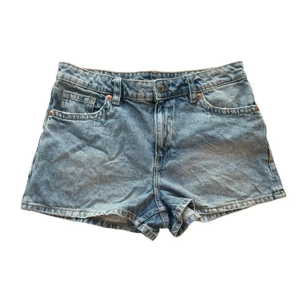 🔥4/$25 Divided H&M Women’s Blue Denim Jean Shorts Size 8